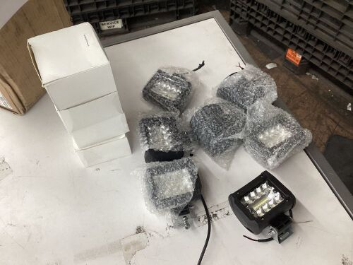 Lot of (11) Small LED Lights - Lot 549