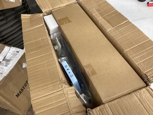 Automatic Swing Door Opener with 2 Remote Controllers & 2 Push Buttons, 50 W, 120 Degrees - Lot 546