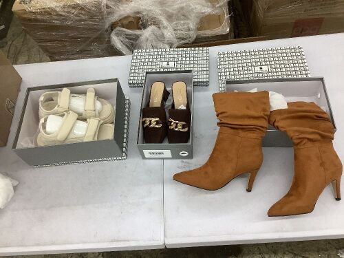 Lot of (3) Pairs of Shoes  - Lot 454