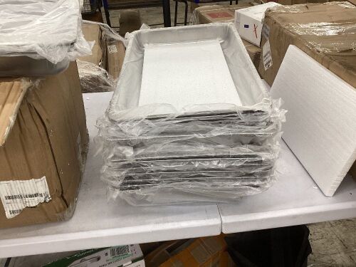 Lot of (15) Stainless Steel Warming Trays, Assorted Sizes & (4) Lids w/out Handles - Lot 259