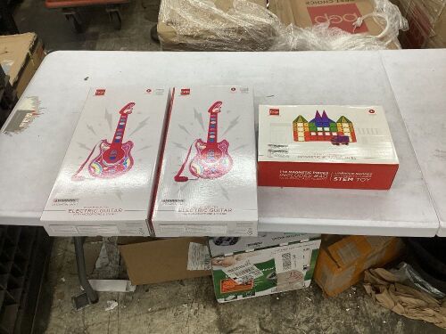 Lot of Kids Toys  - Lot 175