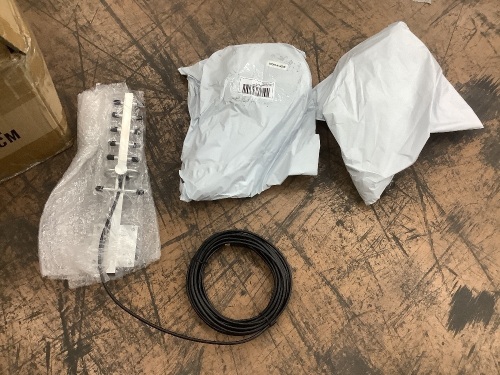 Lot of (3) TV Antennas - Lot 121