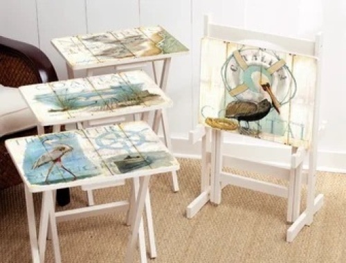 Shore birds wood tv tray table with stand  - Lot 102