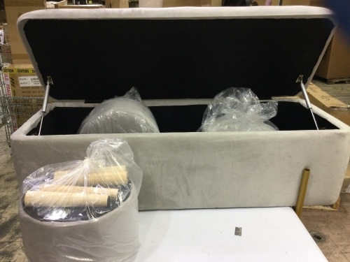 storage ottoman set  - Lot 431