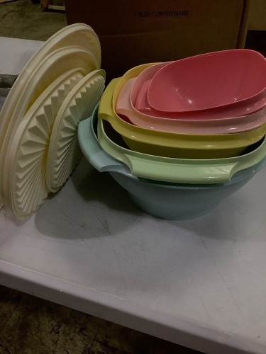 tupperware - Lot 387
