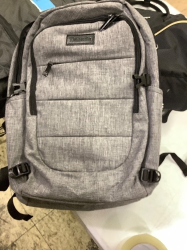 backpack with lock combination - Lot 204