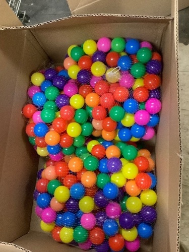 ball pit balls  - Lot 484