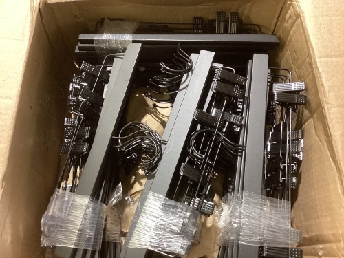 case of hangers  - Lot 308