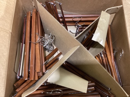 case of hangers  - Lot 316