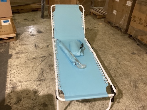 adjustable lounge chair  - Lot 391