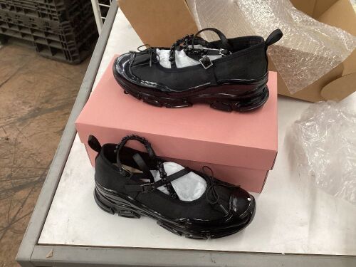 Ballet Sneakers, Size 40  - Lot 599