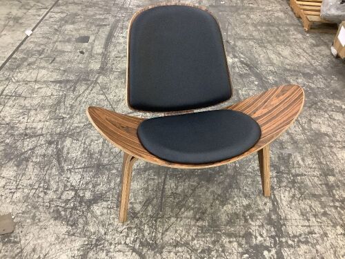 Mid Century Modern Shell Chair  - Lot 67
