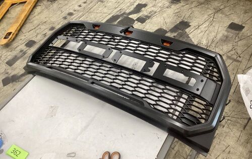 Raptor Style Front Grille for Ford F150  - Lot 370