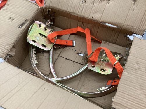 Tree Climbing Gear - Lot 306
