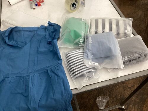 Lot of (6) Womens Beach Coverups, Large - Lot 295