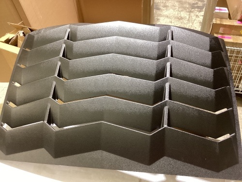 Louvers for unknown vehicle - Lot 106