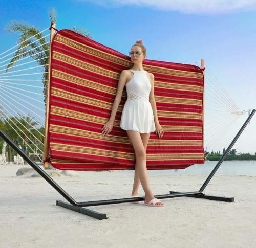 Cotton Rope and Pad Hammock with Stand, 400lbs Capacity - Lot 157