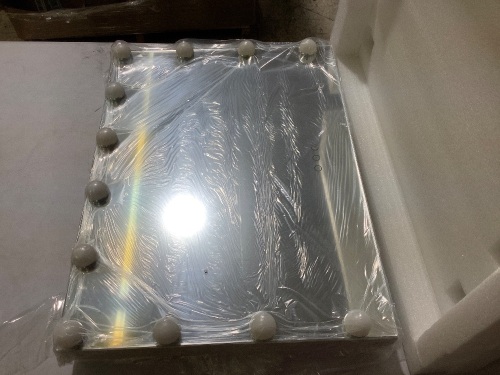 vanity light - Lot 86
