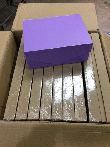 Case of 20 Purple Gift Boxes - Lot 77