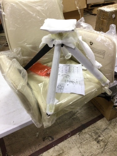 chair - Lot 120