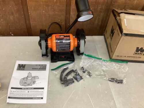 WEN BG4276 2.1-Amp 6-Inch Single Speed Bench Grinder with Flexible Work Light - Lot 238