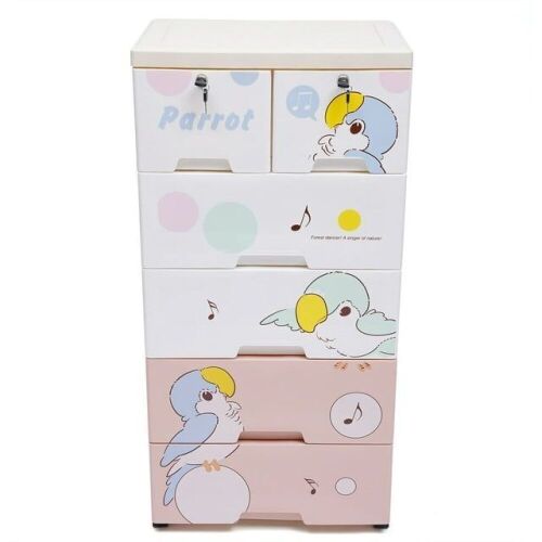Plastic 6 Drawer Dresser  - Lot 668