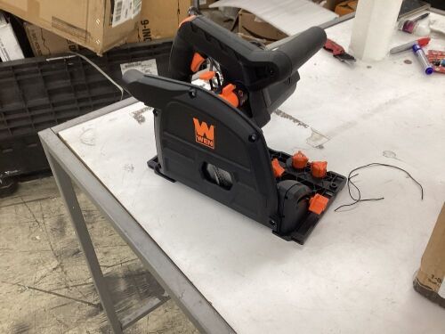 WEN CT1065 10-Amp 6.5-Inch Plunge Cut Sidewinder Circular Track Saw - Lot 664