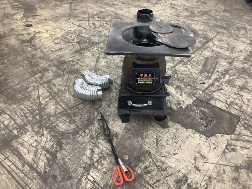 DDSS Indoor Wood-Burning Heating Stove, Light Duty Metal  - Lot 623