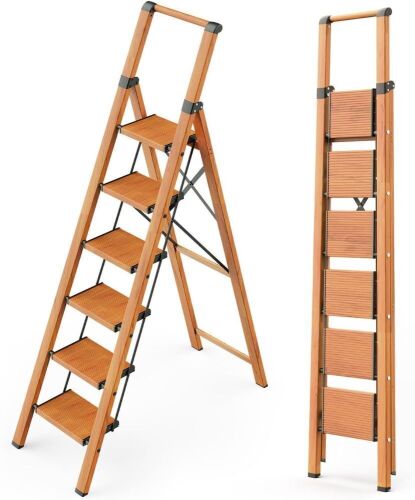 WOA WOA 6 Step Lightweight Aluminum Folding Ladder  - Lot 441