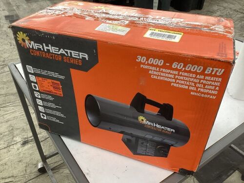 Mr. Heater Contractor 60,000 BTU Forced Air Propane Heater with 10 ft. Hose and Regulator  - Lot 457