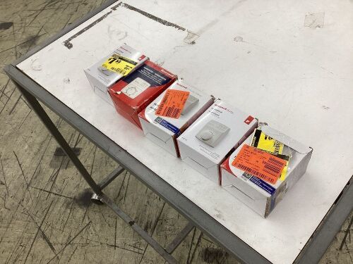 Lot of (5) Honeywell Home Air Humidifier Controller - Lot 388