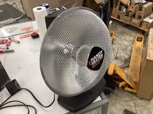 1200-Watt Oscillating Parabolic Heater - Doens't Oscillate Properly - Lot 324