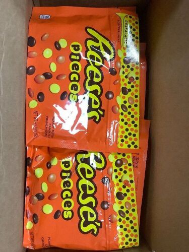 Reese's Pieces Stand Up Bag 8ct - Lot 8957