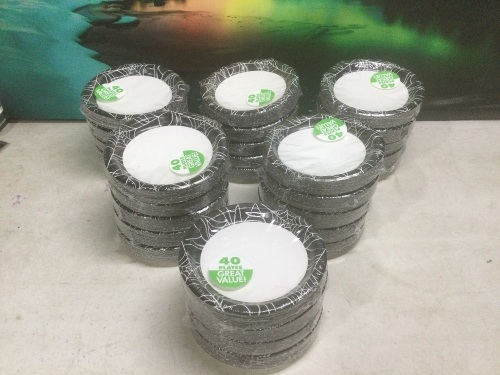 Lot of (29) Halloween Spider Web Paper Plates, 40ct - Lot 160