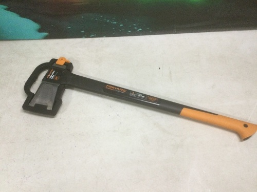 Fiskars X25 One Strike Splitting Axe, 28-Inch  - Lot 503