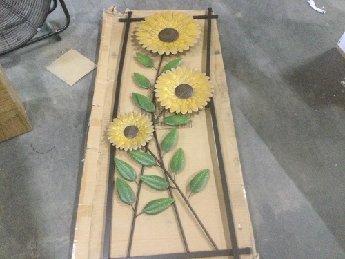 Plow & Hearth Metal Flower Trellis - Lot 506