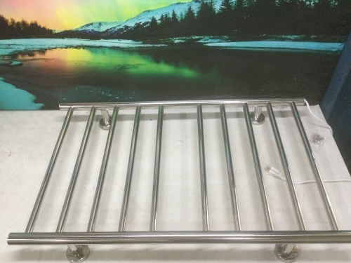 Electric Heated Towel Rail Rack - Lot 658