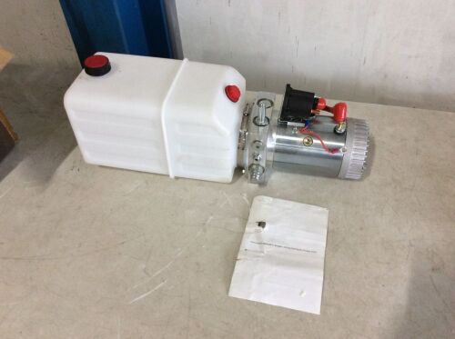 VEVOR Single Acting Hydraulic Pump for Dump Trailers, 12V DC, 6 Qt Reservoir - Lot 851