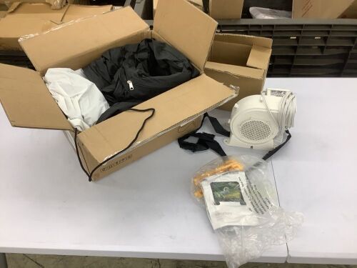 VIVOHOME 14 Feet Indoor and Outdoor Inflatable Blow up Mega Movie Projector Screen with Carry Bag - Lot 242