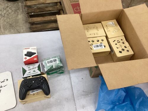 Lot of Video Game Accessories  - Lot 672