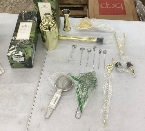 Lot of Barware - Some Damaged Pieces - Lot 674