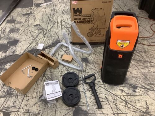 WEN 41121 15-Amp Rolling Electric Wood Chipper and Shredder - Lot 181