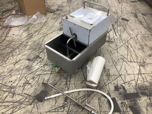 Mobile Fryer Oil Filter - Missing 3 Screws  - Lot 65