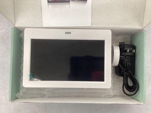 Digital Photo Frame  - Lot 691