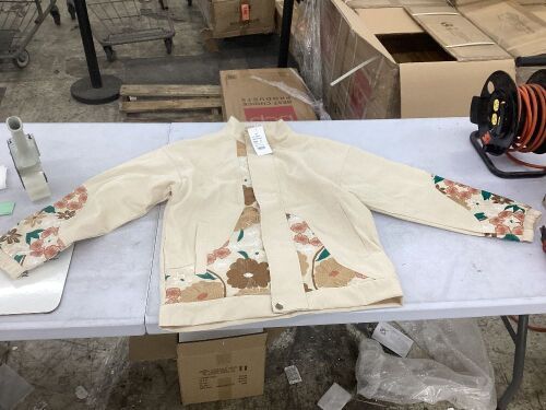 Floral Embroidered Jacket  - Lot 704