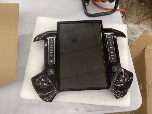 Android Car Multimedia Player  - Lot 717