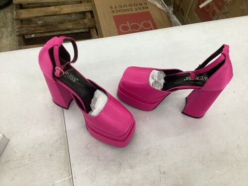 Platform Heels, Size 8 - Lot 641