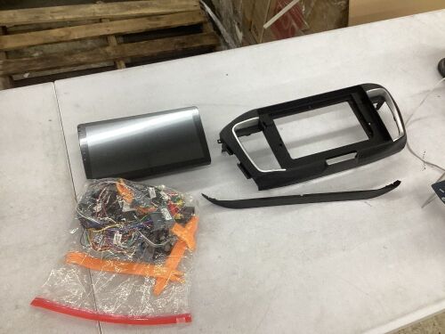 Car Multimedia Player  - Lot 530