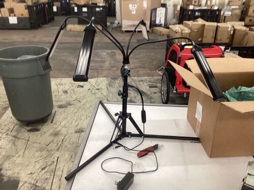 LED Lamp with Tripod - No Remote - Lot 109