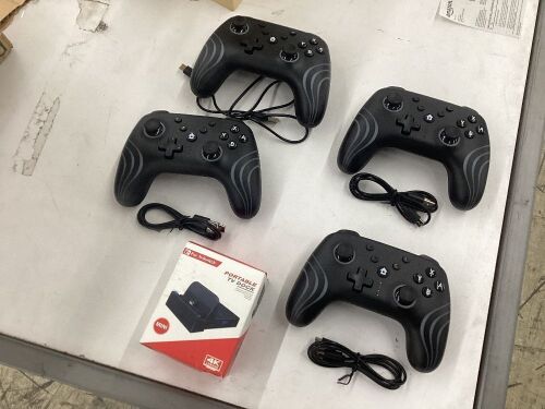 Lot of (4) Switch Controllers & (1) TV Docking Station - Lot 378